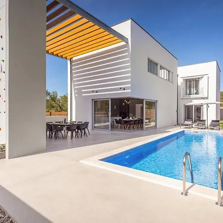 Activia Prázdninový dům Sveti Filip i Jakov