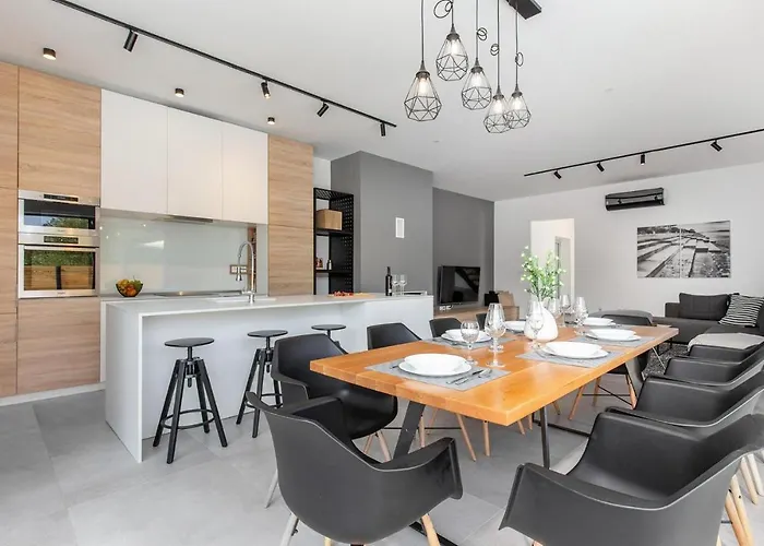 Activia * Sveti Filip i Jakov